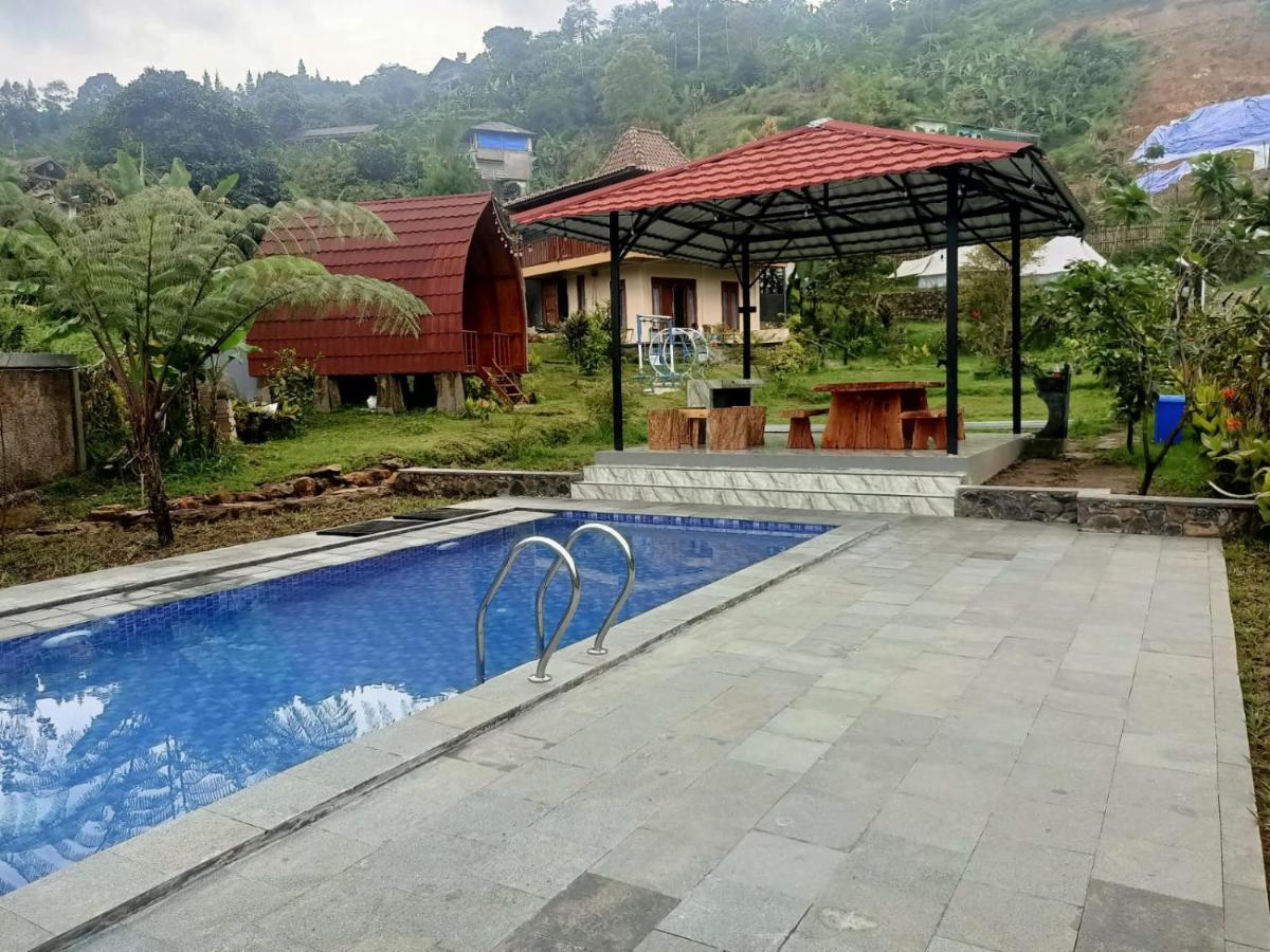 Wooden House Paseban Villa Bogor Eksteriør bilde